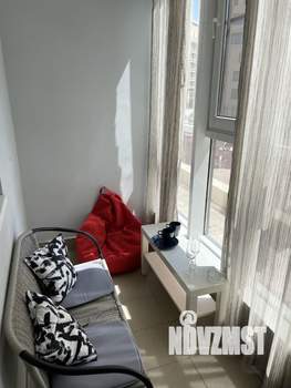 Студия квартира, посуточно, 30м2, 3/21 этаж