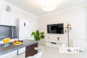 Студия квартира, посуточно, 28м2, 11/24 этаж