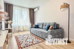 2-к квартира, посуточно, 62м2, 7/25 этаж