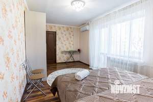 2-к квартира, посуточно, 46м2, 1/1 этаж