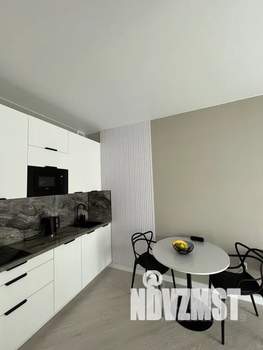 Студия квартира, посуточно, 30м2, 10/20 этаж