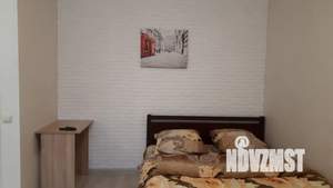 Студия квартира, посуточно, 30м2, 1/3 этаж