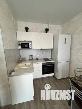 1-к квартира, посуточно, 34м2, 14/20 этаж