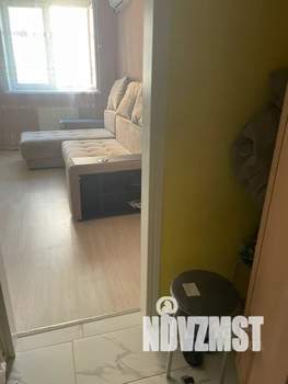 Студия квартира, посуточно, 35м2, 3/12 этаж
