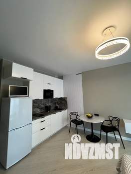 Студия квартира, посуточно, 30м2, 10/20 этаж