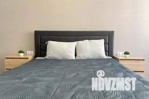 1-к квартира, посуточно, 40м2, 3/8 этаж