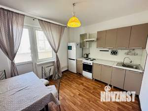 1-к квартира, посуточно, 38м2, 3/16 этаж
