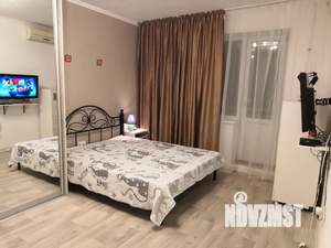 1-к квартира, посуточно, 37м2, 3/10 этаж