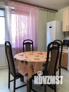 1-к квартира, посуточно, 38м2, 6/16 этаж