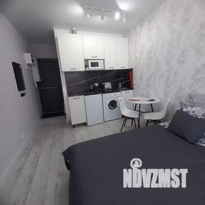 Студия квартира, посуточно, 18м2, 17/23 этаж
