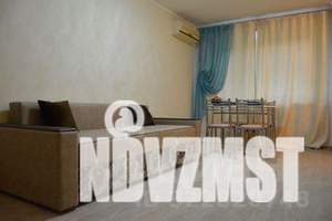 2-к квартира, посуточно, 43м2, 1/5 этаж