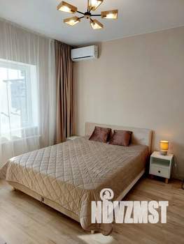 1-к квартира, посуточно, 40м2, 8/20 этаж