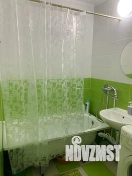 1-к квартира, посуточно, 40м2, 4/17 этаж