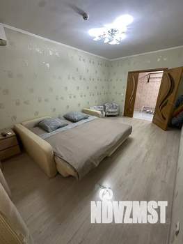 1-к квартира, посуточно, 42м2, 2/16 этаж