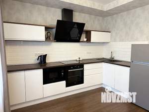 Студия квартира, посуточно, 42м2, 13/14 этаж