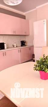 1-к квартира, посуточно, 56м2, 7/10 этаж