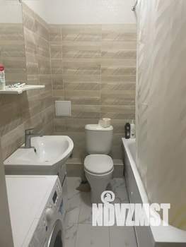 Студия квартира, посуточно, 35м2, 3/12 этаж