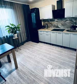 1-к квартира, посуточно, 40м2, 15/16 этаж