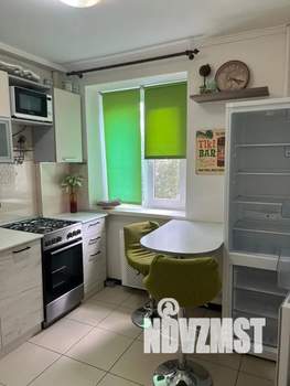 1-к квартира, посуточно, 32м2, 2/5 этаж