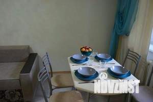 2-к квартира, посуточно, 43м2, 1/5 этаж