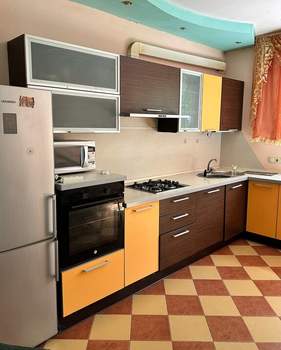 3-к квартира, на длительный срок, 103м2, 1/2 этаж