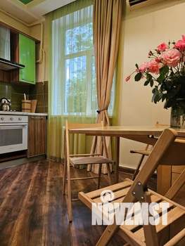 2-к квартира, посуточно, 65м2, 1/2 этаж