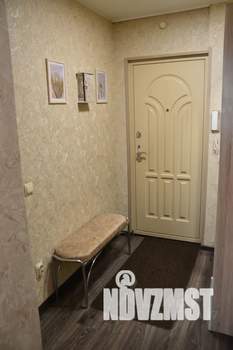 1-к квартира, посуточно, 37м2, 9/16 этаж