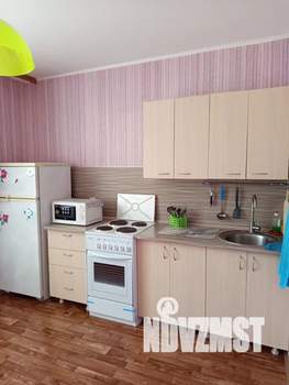 1-к квартира, посуточно, 38м2, 13/16 этаж