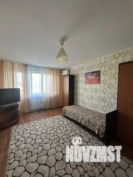 1-к квартира, посуточно, 40м2, 4/16 этаж