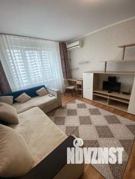 1-к квартира, посуточно, 38м2, 6/16 этаж