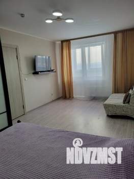 1-к квартира, посуточно, 40м2, 12/16 этаж