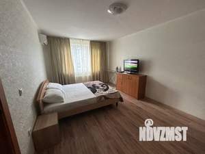 1-к квартира, посуточно, 40м2, 5/16 этаж