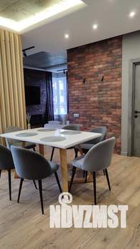 2-к квартира, посуточно, 70м2, 1/1 этаж