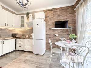 1-к квартира, посуточно, 45м2, 1/1 этаж