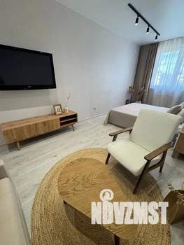 1-к квартира, посуточно, 38м2, 9/20 этаж