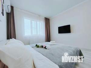 1-к квартира, посуточно, 42м2, 1/1 этаж