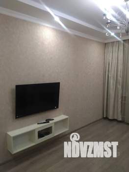 1-к квартира, посуточно, 43м2, 7/10 этаж