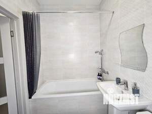 1-к квартира, посуточно, 41м2, 1/1 этаж