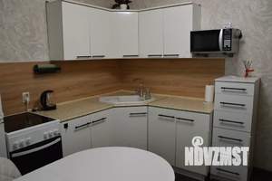 1-к квартира, посуточно, 37м2, 9/16 этаж