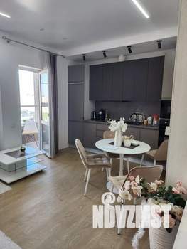 Студия квартира, посуточно, 35м2, 10/20 этаж