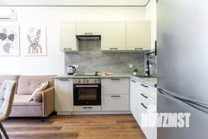 1-к квартира, посуточно, 42м2, 17/23 этаж