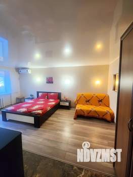 Студия квартира, посуточно, 31м2, 1/4 этаж