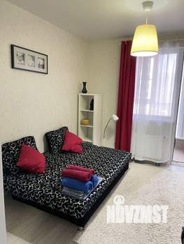 Студия квартира, посуточно, 30м2, 3/21 этаж