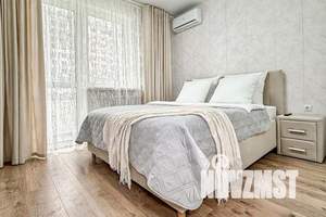 1-к квартира, посуточно, 36м2, 8/18 этаж