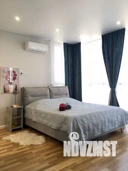 Студия квартира, посуточно, 30м2, 15/24 этаж