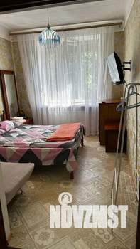 2-к квартира, посуточно, 65м2, 1/4 этаж