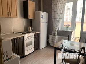 1-к квартира, посуточно, 38м2, 7/20 этаж