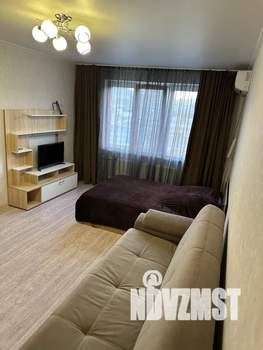 1-к квартира, посуточно, 40м2, 7/16 этаж