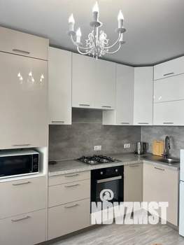 1-к квартира, посуточно, 42м2, 3/8 этаж