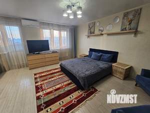 Студия квартира, посуточно, 41м2, 20/20 этаж